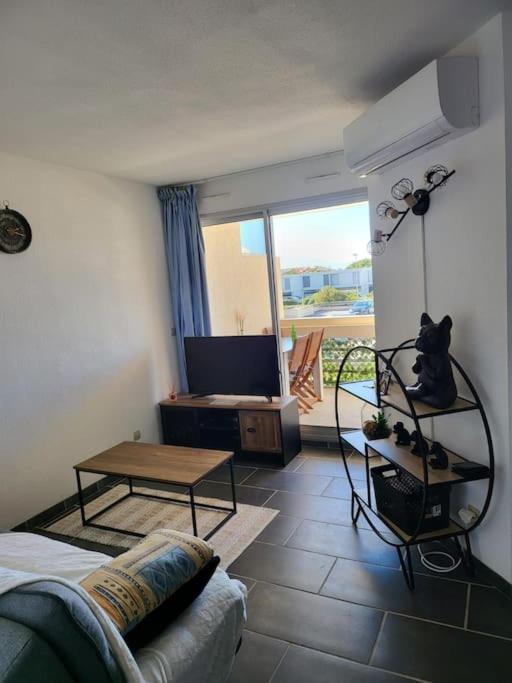 Location Les Pieds Dans L'Eau Apartment Canet-en-Roussillon Exterior photo